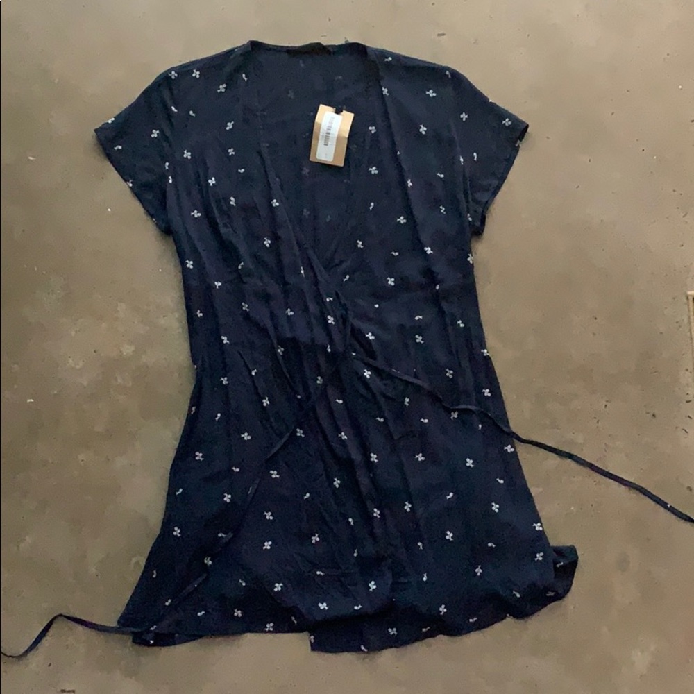 NWT Knot Sisters navy wrap dress w/white flowers